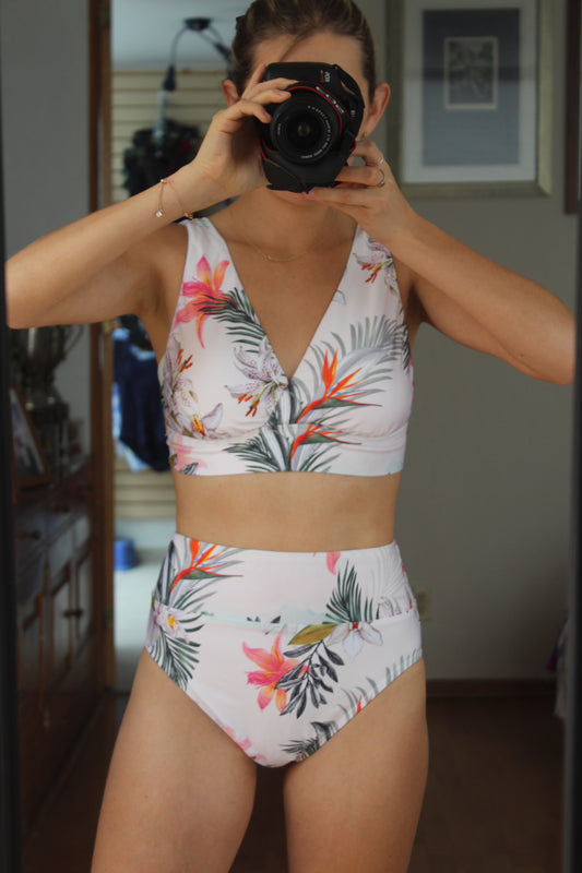 Bikini High Waist Australia con Vestido